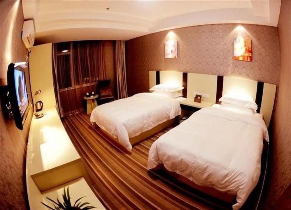 Ronghe Holiday Hotel Shiyan  エクステリア 写真