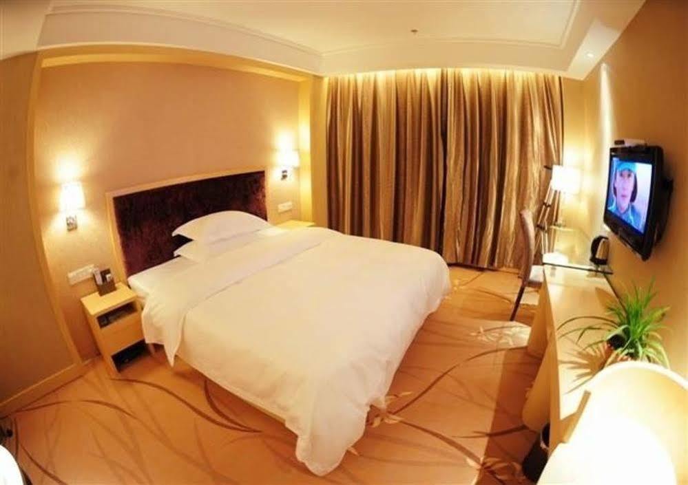 Ronghe Holiday Hotel Shiyan  エクステリア 写真