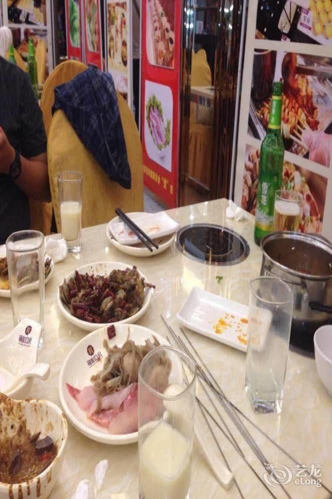 Ronghe Holiday Hotel Shiyan  エクステリア 写真