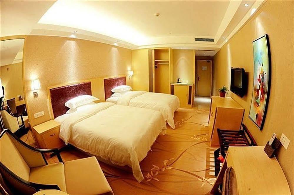 Ronghe Holiday Hotel Shiyan  エクステリア 写真